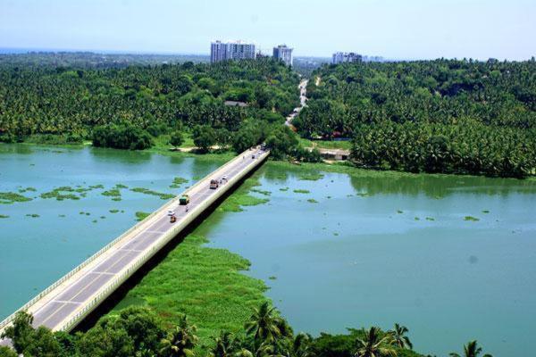 Beersheba Three Bed Room A/C Apartments Thiruvananthapuram Luaran gambar