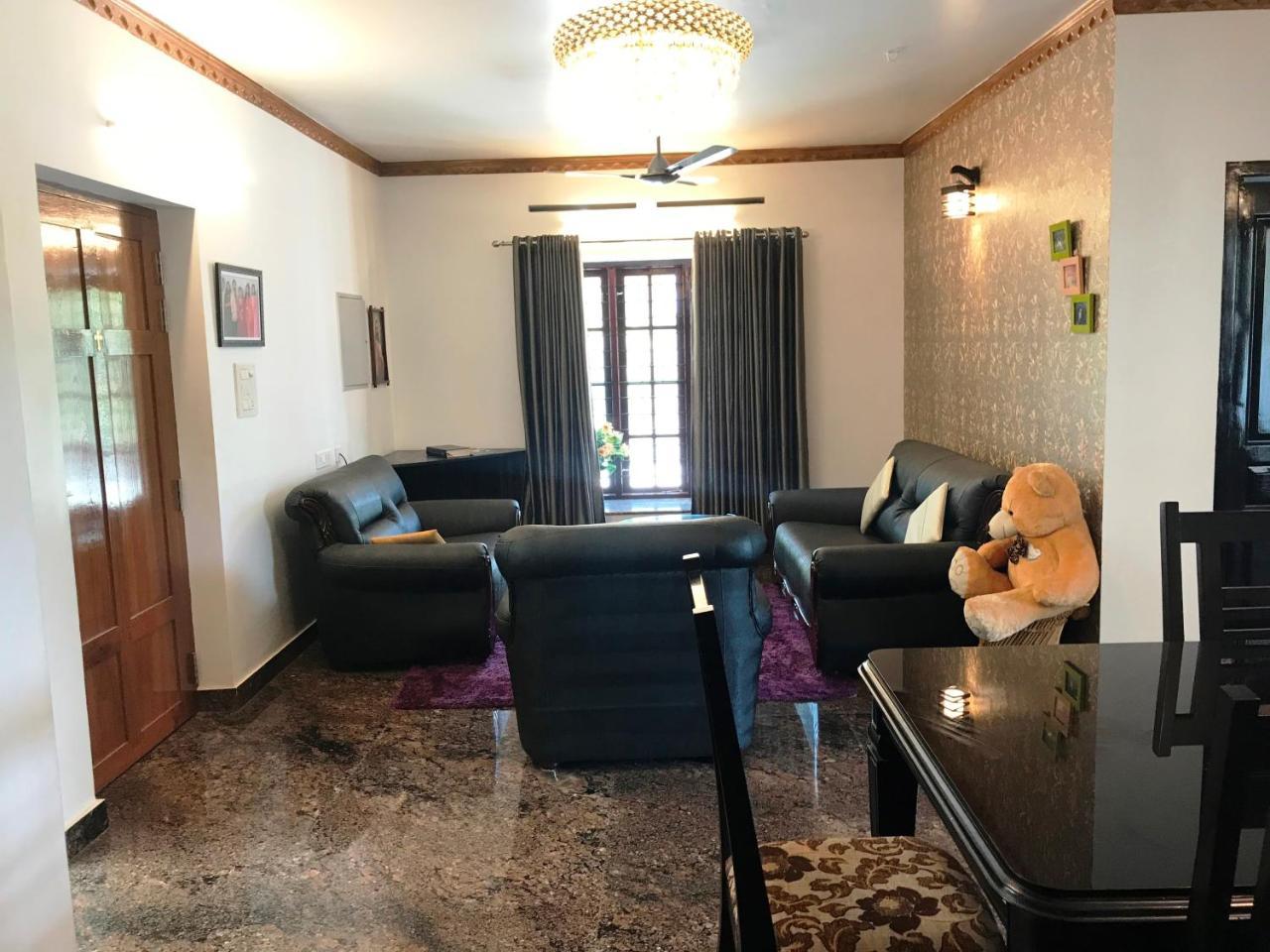 Beersheba Three Bed Room A/C Apartments Thiruvananthapuram Luaran gambar